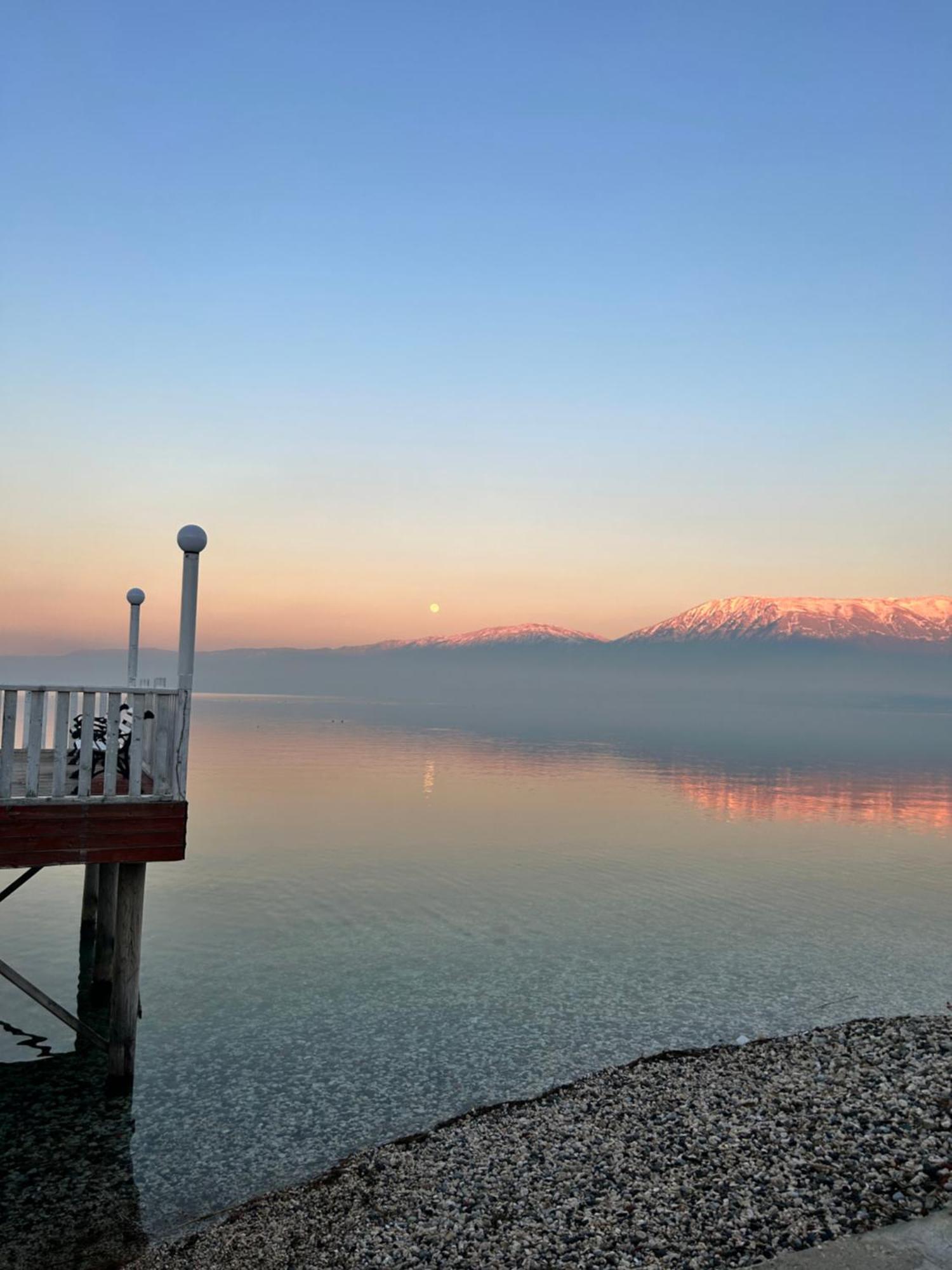 Lake Ohrid Guesthouse "Villa Valentina" Поградец Екстер'єр фото